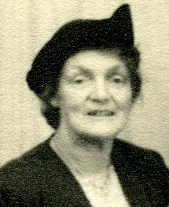 Photo of photos/Maggie Jane McLennan 1886-1966 portrait